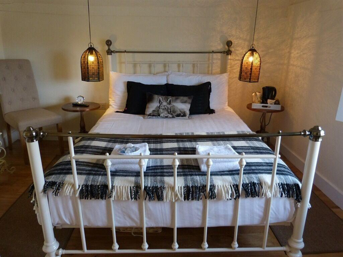 Bedroom 3, The Green Man Boutique Hotel, Essex