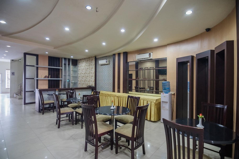 Public Area 3, RedDoorz Plus near Simpang Rimbo Jambi, Jambi