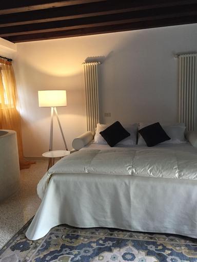 Bedroom 3, Ca' Bert Villa dei Glicini, Verona