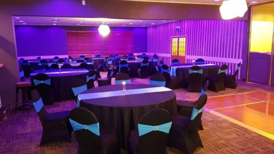 Food & Drinks 5, Airport Garden Inn, Manukau
