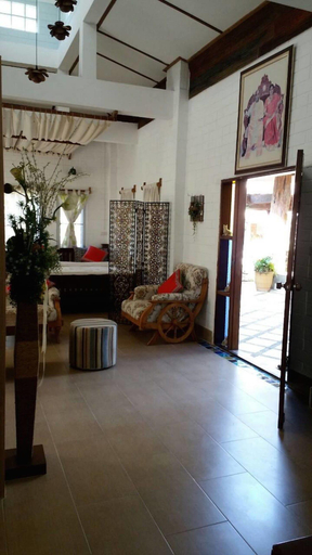 Public Area 2, Ban Thor Phan, Sangkhla Buri