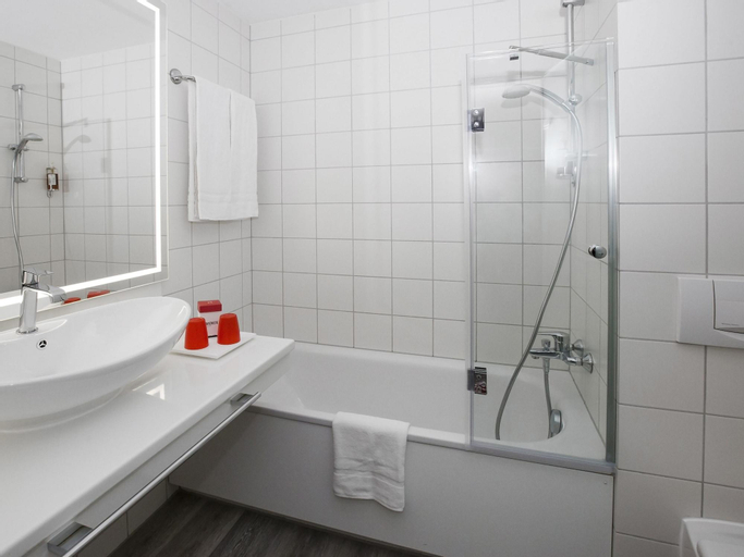 Bedroom 4, DORMERO Hotel Zürich Airport, Bülach