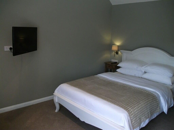 Bedroom 2, The Bull Inn Lodges, Kent