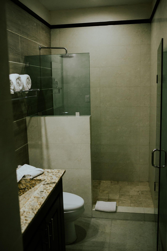 Bathroom 5, Diamond Bay, Mazatlán