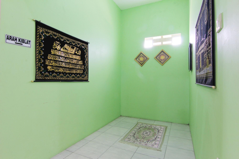 Bedroom 5, Tiga Dua Homestay by ZUZU, Yogyakarta