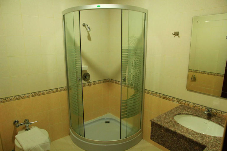 Bathroom 4, Golden Dragon Resort, Muang Sing Buri