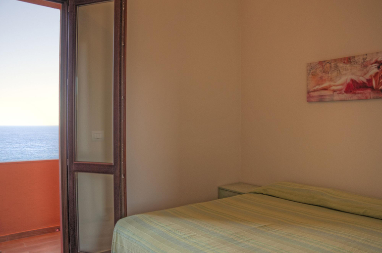 Bedroom 5, Hotel Bue Marino, Trapani