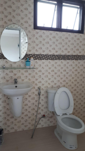 Bathroom 4, Nan Green View Hotel, Muang Nan