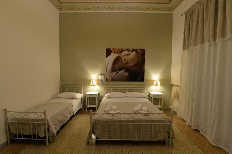 Bedroom 3, Conte di cavour, Foggia