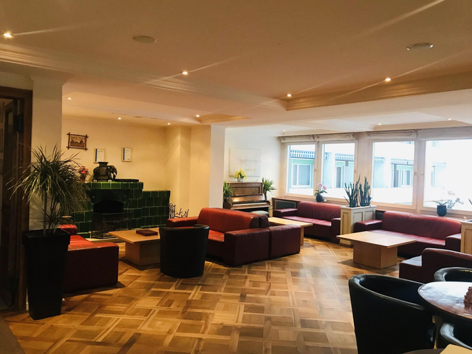 Public Area 2, Parkhotel Bellevue Lenk, Obersimmental