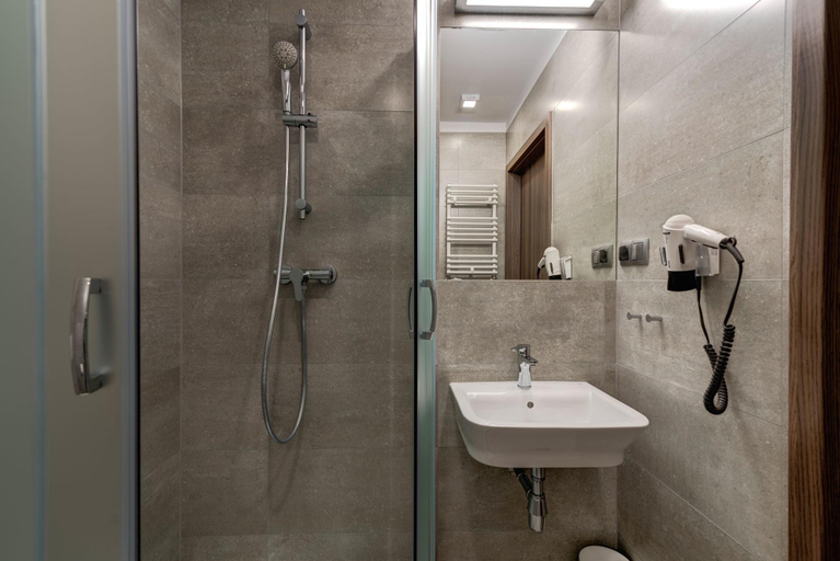 Bathroom 5, Wind Hotel, Kołobrzeg