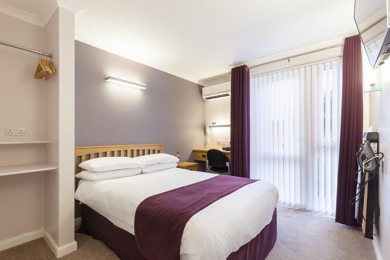 Bedroom 3, Lane End, Buckinghamshire