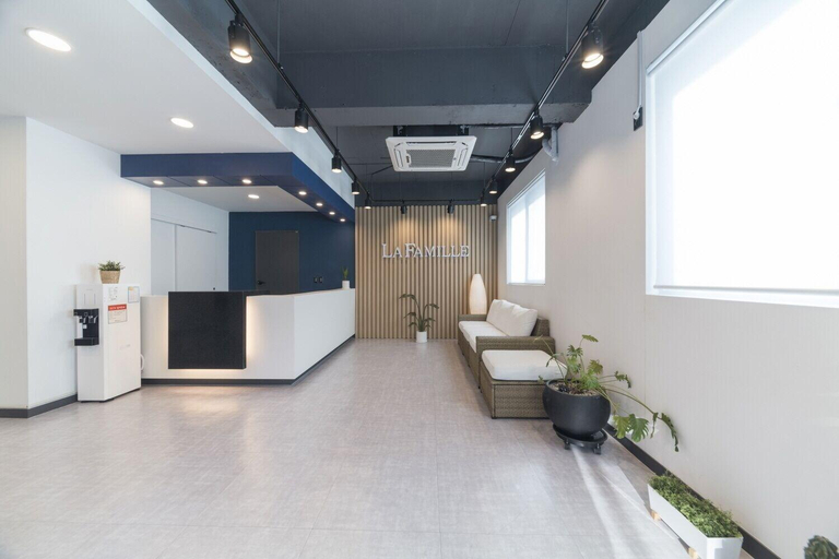 Public Area 2, La Famille, Yangyang