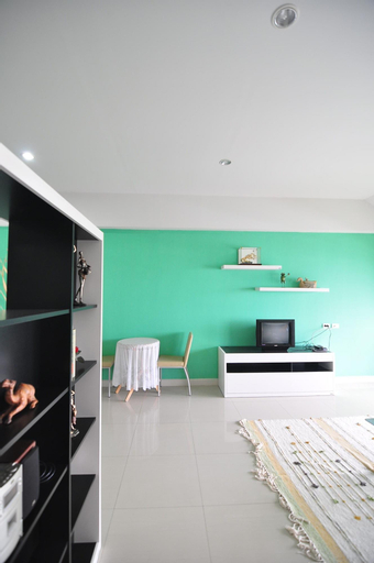 Dining Room 21