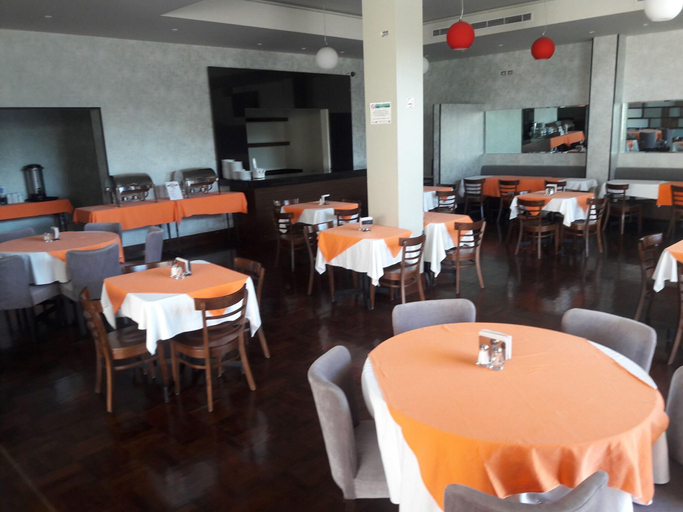 Food & Drinks 5, MBM Red Sun, Monterrey