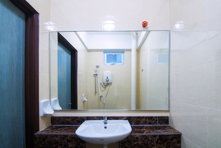 OYO 528 Sea Princess Hotel, Barat Daya