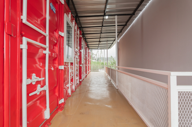 RedDoorz near Lembang Park & Zoo, Bandung