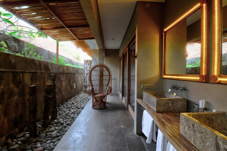Others 5, Villa Sham, Badung