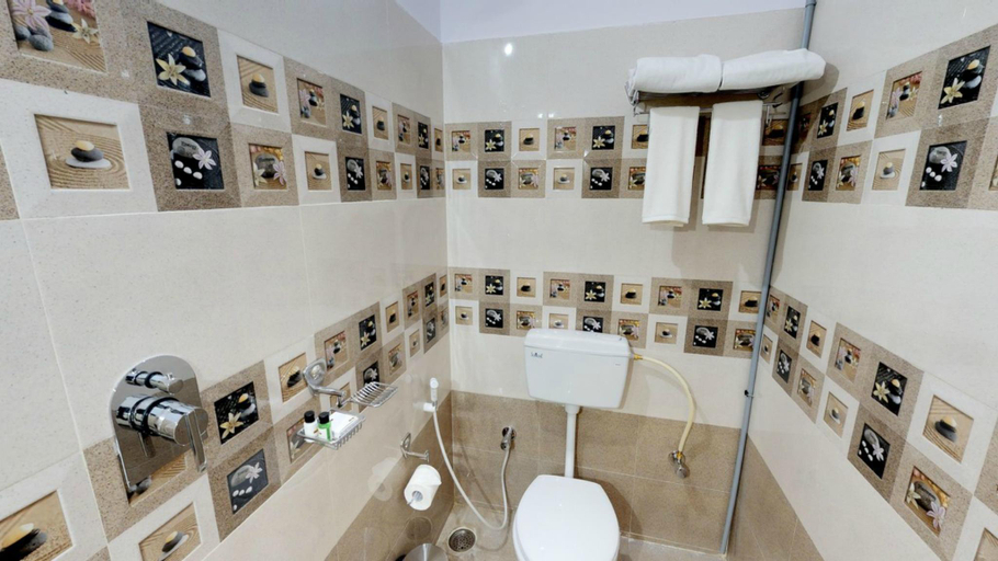 Bathroom, Passport Inn, Bangalore