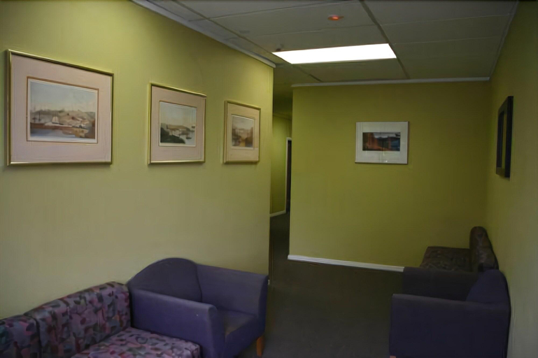 Public Area 3, Silverfern Backpackers, Waitakere