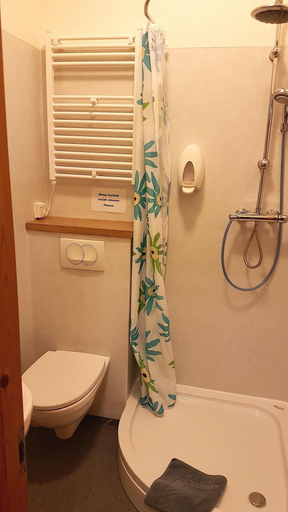 Bathroom 4, Guesthouse Skálafell, Sveitarfélagið Hornafjörður