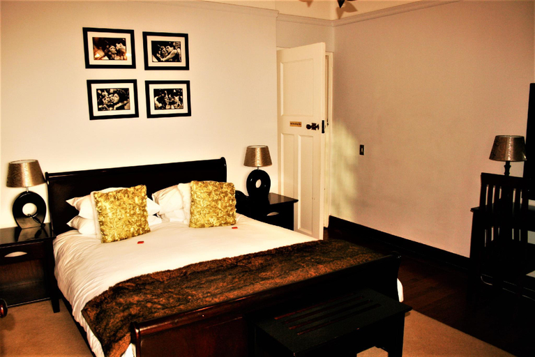 Bedroom 3, Cape Riviera Guesthouse, City of Cape Town