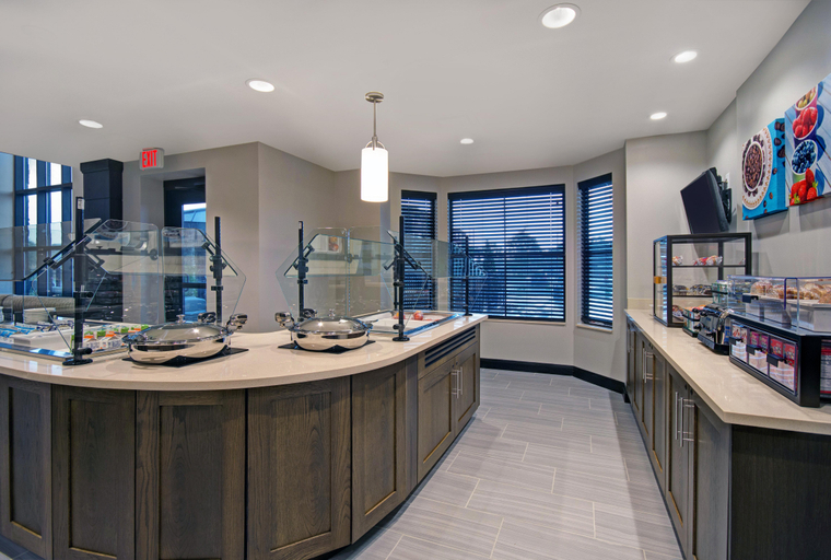 Food & Drinks 5, Hampton Inn & Suites Detroit/Sterling Heights, Macomb