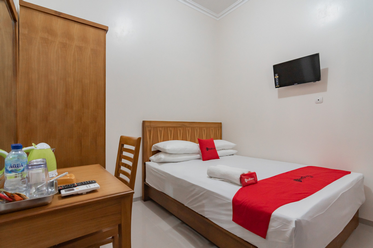 Bedroom 25