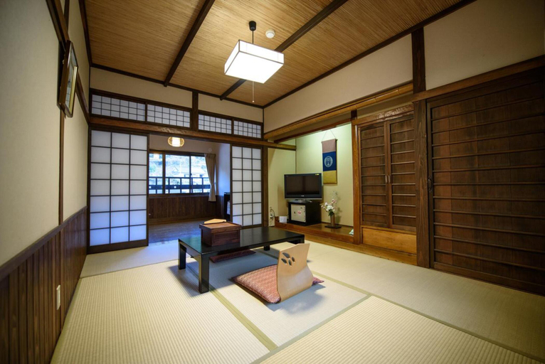 Bedroom 3, Yunohira Onsen Ryokan Kamiyanagiya, Yufu