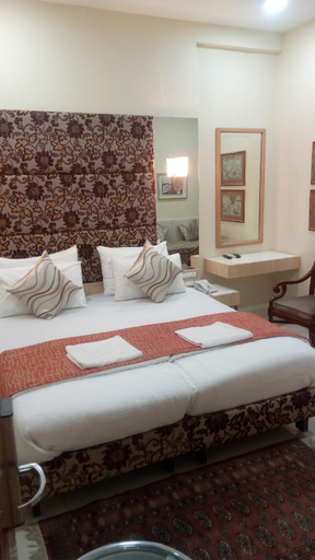 Bedroom 4, Bentley Hotel Marine Drive, Mumbai City
