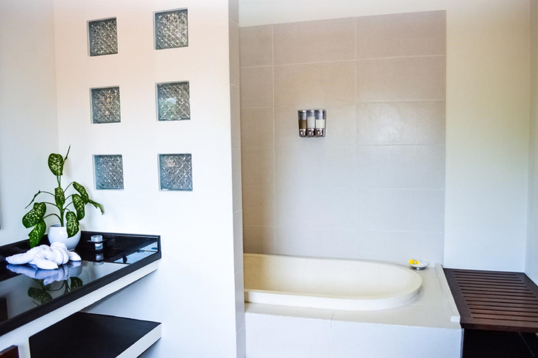 Bathroom 3, Seminyak Villa Lumina, Badung