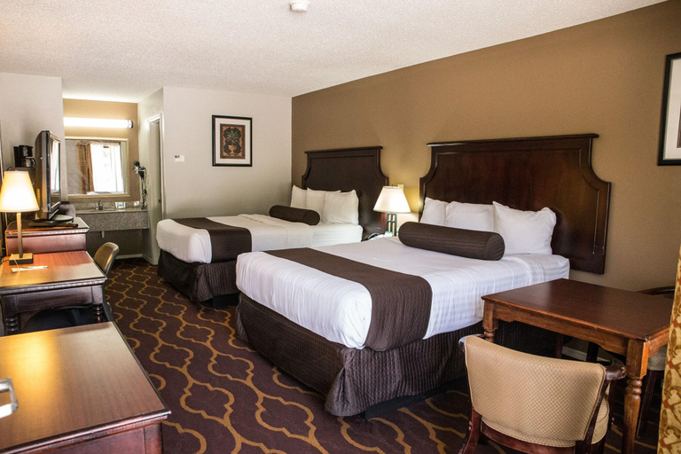 Bedroom 3, Mockingbird Inn Suites, Monroe