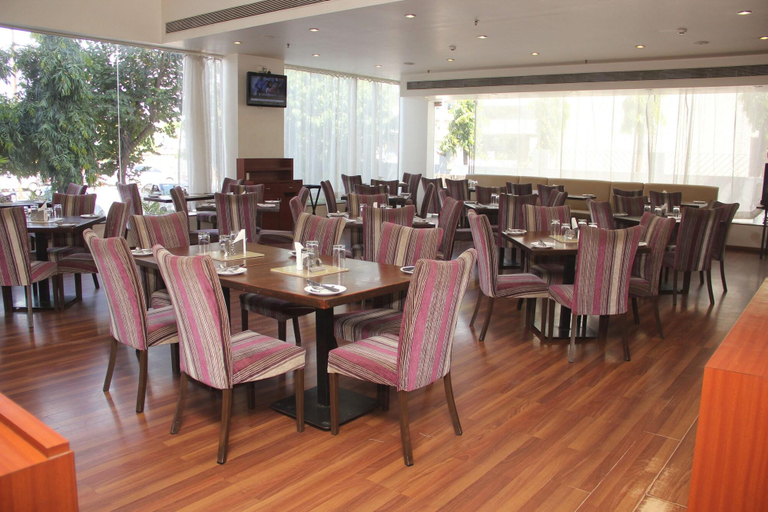 Food & Drinks 5, The Aures (formerly known as Keys Select The Aures), Aurangabad