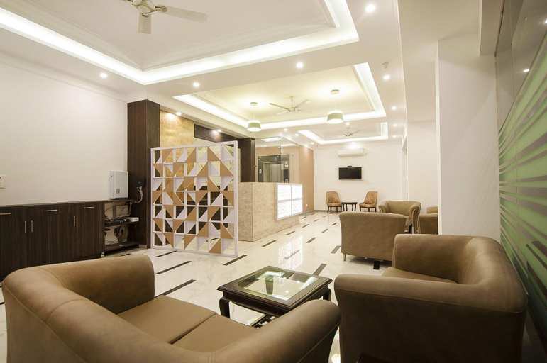 Public Area 2, 99 Hotel Apple Park, Delhi