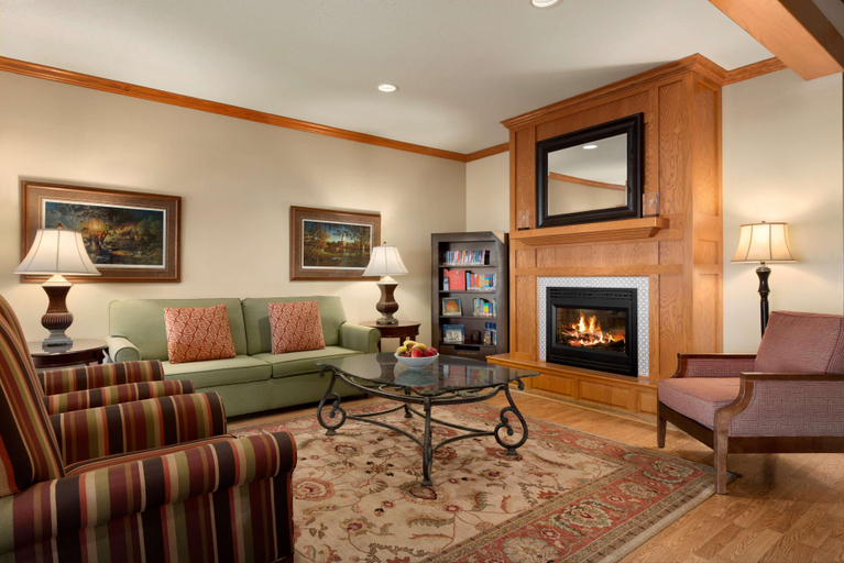 Public Area 3, Country Inn & Suites by Radisson, Albert Lea - Austin, Freeborn