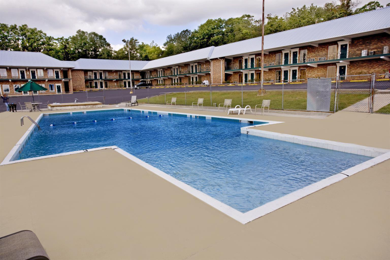 Sport & Beauty 5, Americas Best Value Inn Cookeville, Putnam