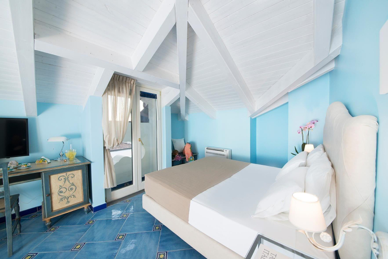 Bedroom 4, B&B Villa Fabiana, Salerno