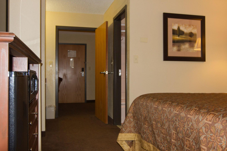 Public Area 3, Greenstay Hotel & Suites, Phelps