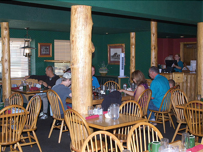 Food & Drinks 5, Three Bear Lodge, Gallatin