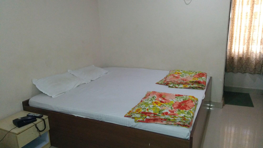 Bedroom 3, Iroomz NVR Hotels Luxury Redefined, Kurnool