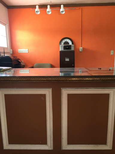 Public Area 3, Townhouse Motel, Inyo
