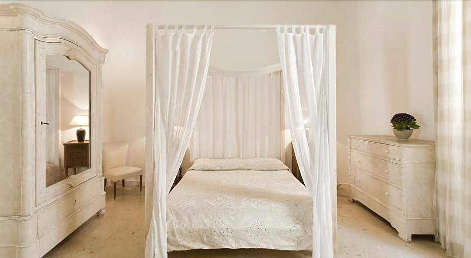 Bedroom 1, Palazzo Zacheo, Lecce