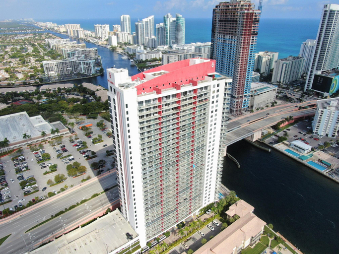 Exterior & Views 2, South Ocean Suites, Broward