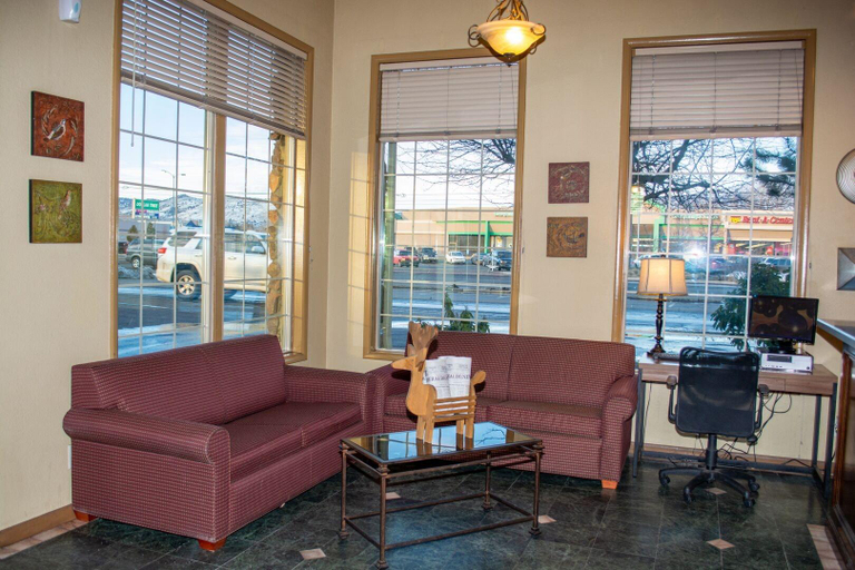 Public Area 3, Cimarron Inn Klamath Falls, Klamath