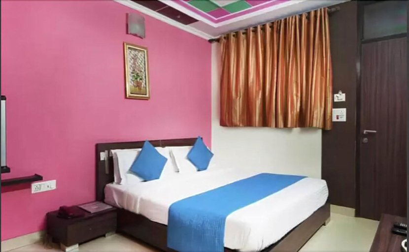 Bedroom 4, Hotel Metro Express, Delhi
