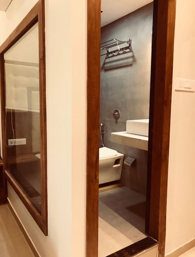 Bathroom 4, BKC Grand, Mumbai Suburban