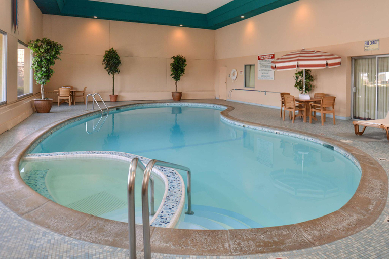 Sport & Beauty 5, Americas Best Value Inn And Suites St. Cloud, Benton