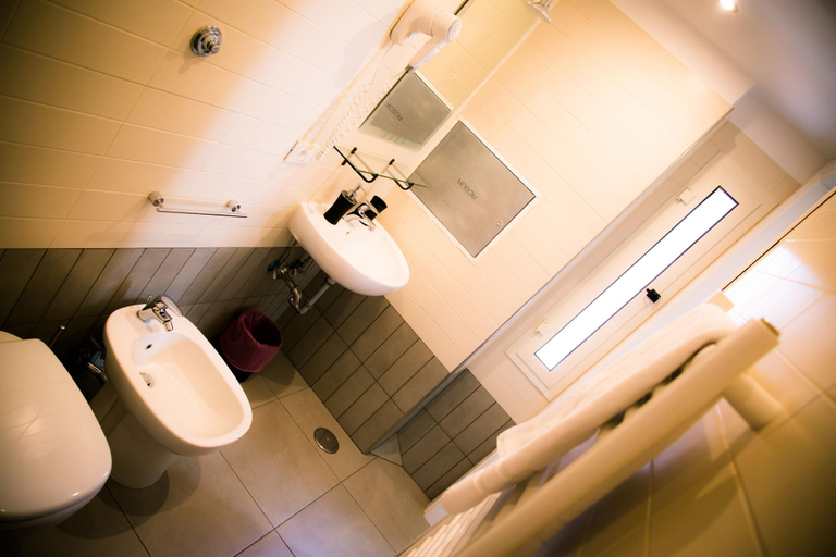 Bathroom 4, St. Peter Central Rooms B&B, Rome