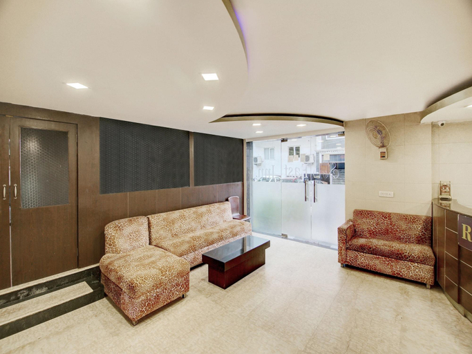 Public Area 2, Treebo Trend S&B East Inn, Delhi