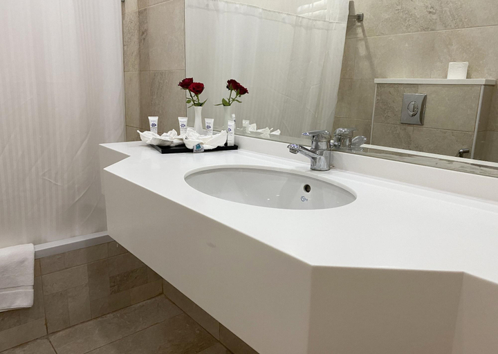 Bathroom 4, Petra Guest House, Wadi Musa
